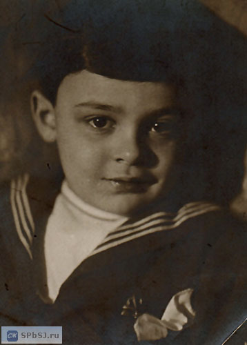 Юра Алянский в возрасте примерно четырех лет, 1920-е годы